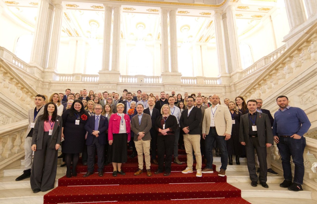 Yhteiskuva osanottajista. Kuva: ECCC